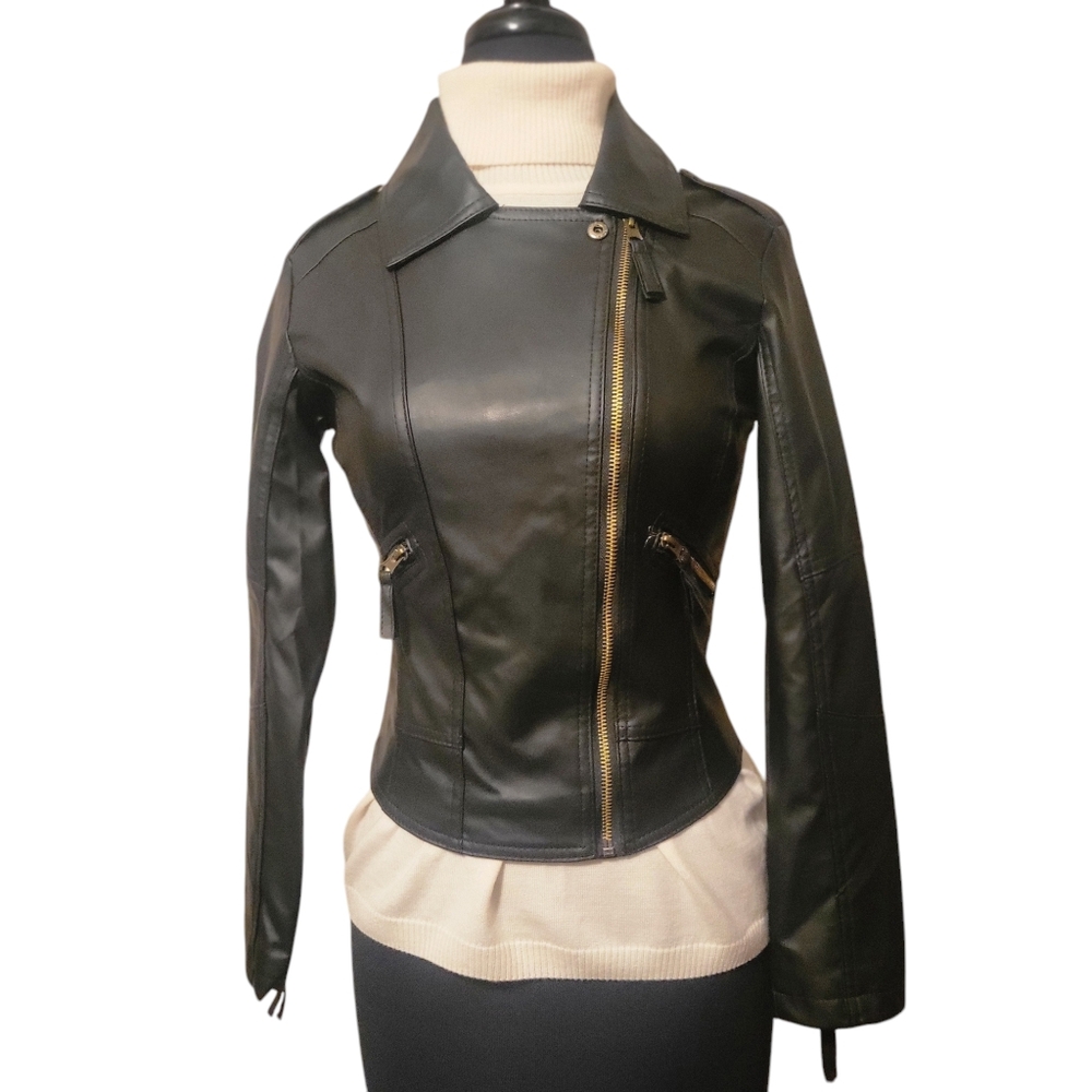 NWT Black Faux Leather Moto Jacket Gold Zip Cropped Biker Small Edgy Chic - Picture 2 of 11